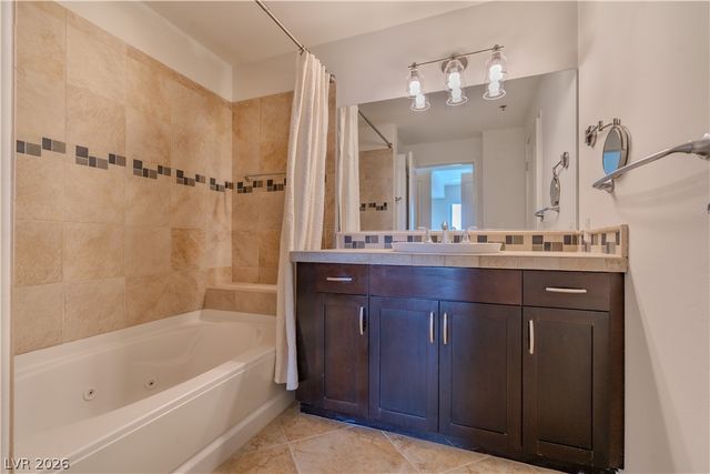 8255 Las Vegas Boulevard 906, Las Vegas, NV 89123