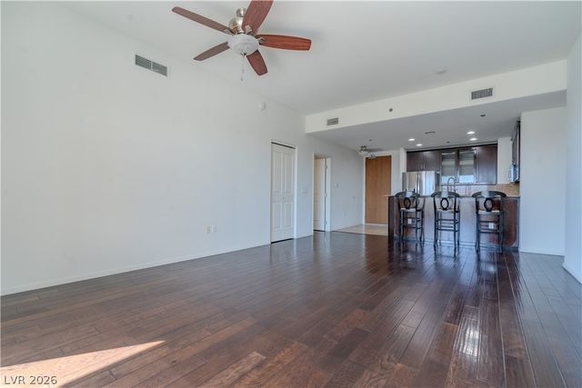 8255 Las Vegas Boulevard 906, Las Vegas, NV 89123