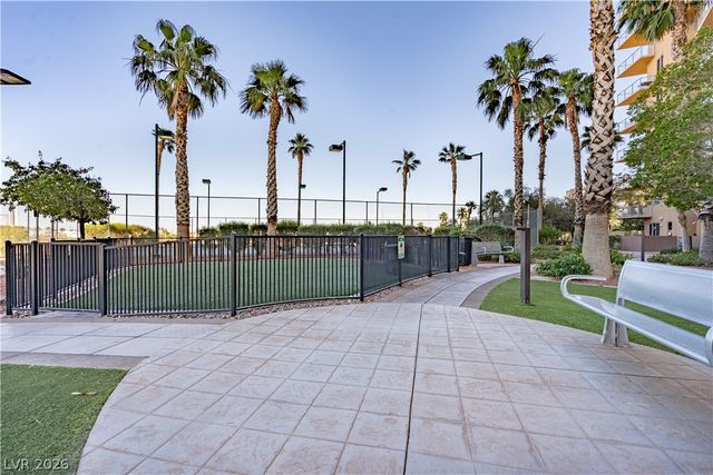 8255 Las Vegas Boulevard 906, Las Vegas, NV 89123