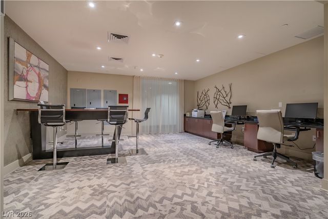 8255 Las Vegas Boulevard 906, Las Vegas, NV 89123