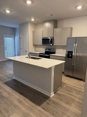 255 Hazel Ln, Lebanon, TN 37087