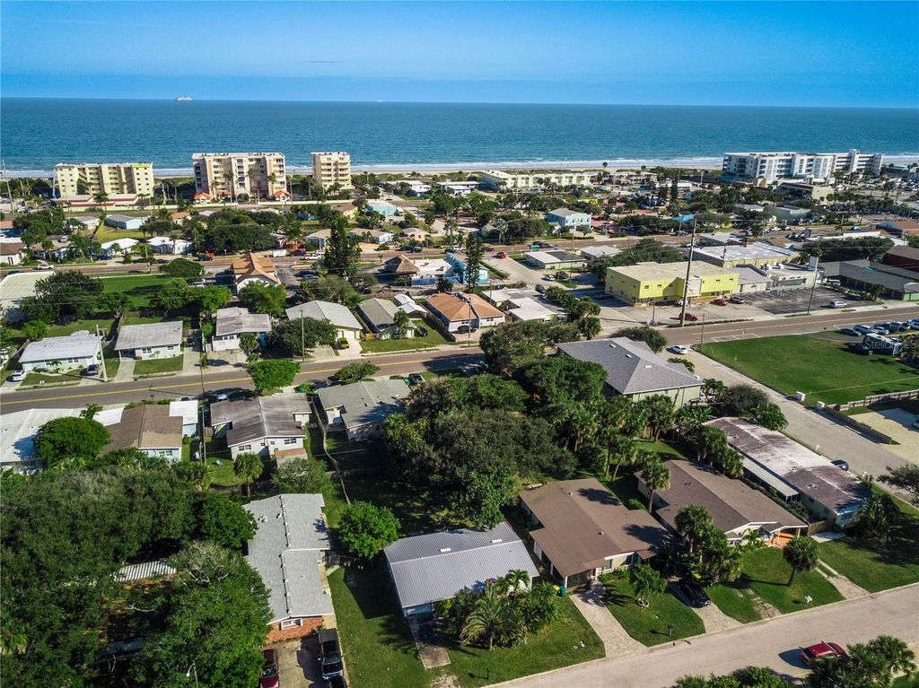 227 WOODLAND AVENUE, Cocoa Beach, FL 32931