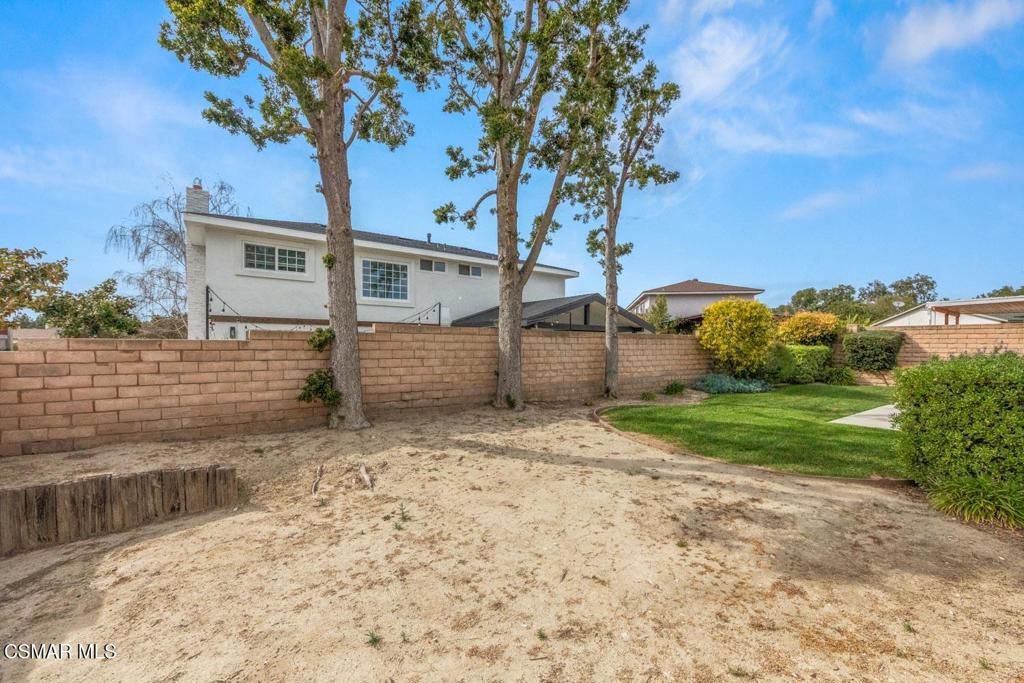 Image 17 of property listing at 2413 Lita Place, Simi Valley, CA 93063