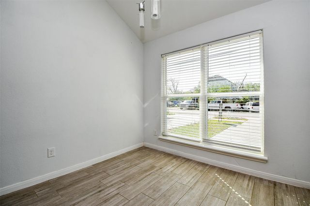 6747 England Street A, Houston, TX 77021