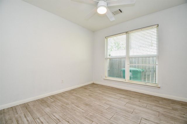6747 England Street A, Houston, TX 77021
