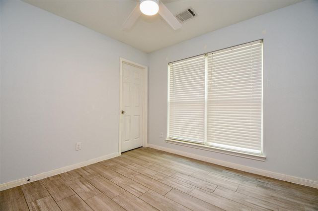 6747 England Street A, Houston, TX 77021