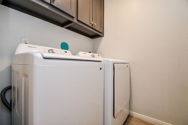 6747 England Street A, Houston, TX 77021