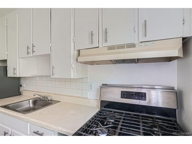 85 N Grant St 22, Denver, CO 80203