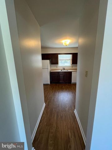 306 DOHNER DR, Lancaster, PA 17602