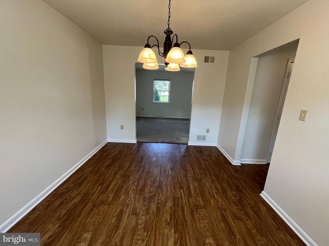 306 DOHNER DR, Lancaster, PA 17602