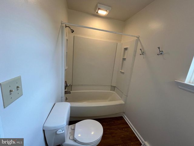 306 DOHNER DR, Lancaster, PA 17602
