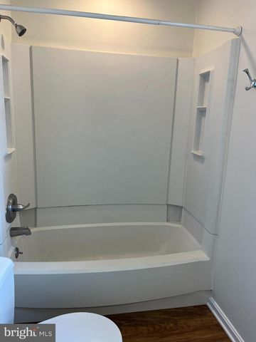 306 DOHNER DR, Lancaster, PA 17602