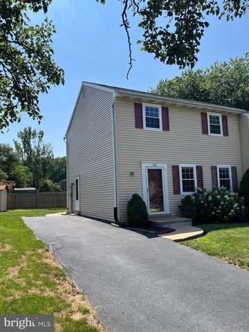 306 DOHNER DR, Lancaster, PA 17602