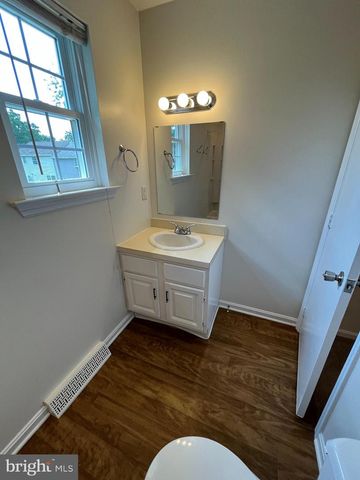 306 DOHNER DR, Lancaster, PA 17602