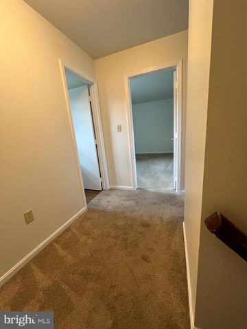 306 DOHNER DR, Lancaster, PA 17602