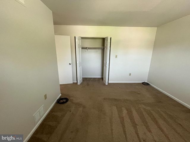 306 DOHNER DR, Lancaster, PA 17602