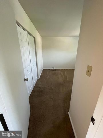 306 DOHNER DR, Lancaster, PA 17602