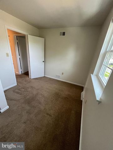 306 DOHNER DR, Lancaster, PA 17602
