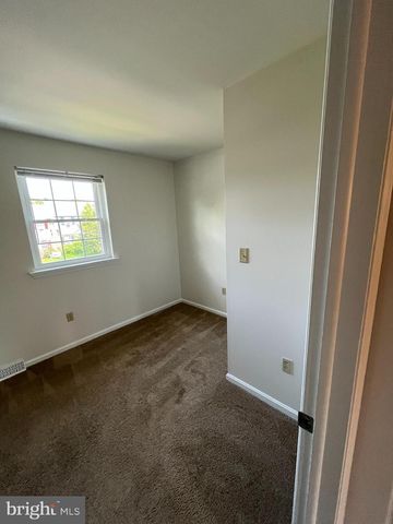 306 DOHNER DR, Lancaster, PA 17602