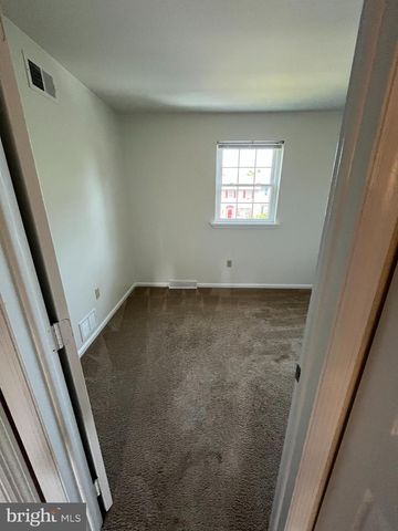306 DOHNER DR, Lancaster, PA 17602