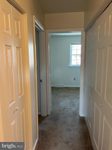 306 DOHNER DR, Lancaster, PA 17602