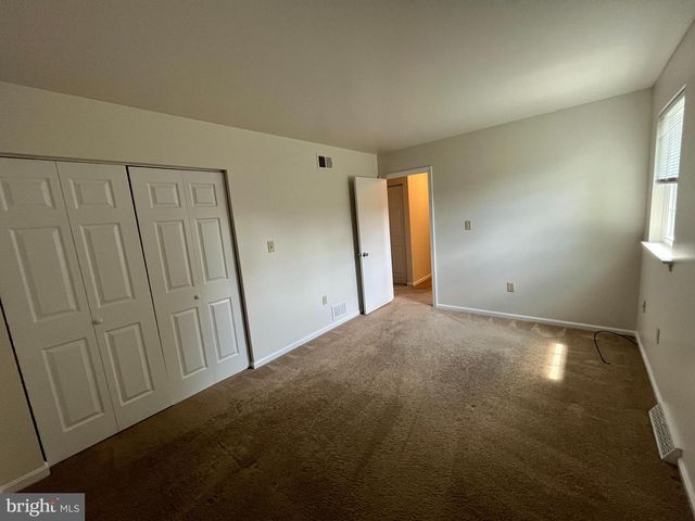306 DOHNER DR, Lancaster, PA 17602