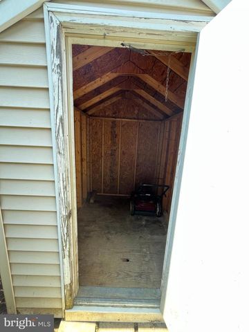 306 DOHNER DR, Lancaster, PA 17602