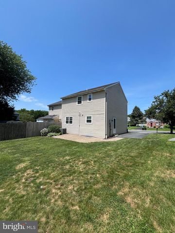 306 DOHNER DR, Lancaster, PA 17602