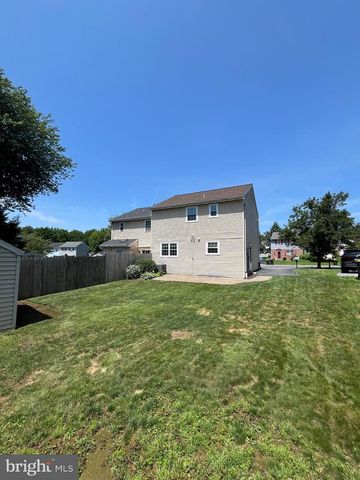 306 DOHNER DR, Lancaster, PA 17602