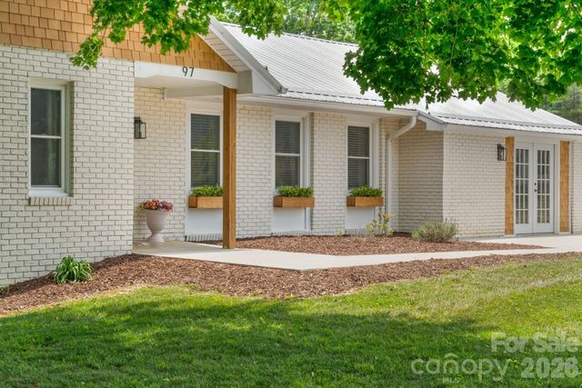 97 Paul Holland Road, Canton, NC 28716