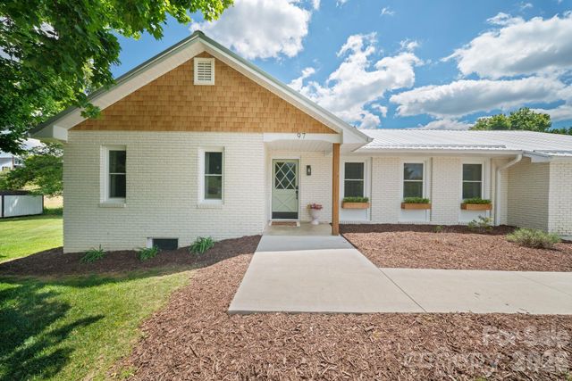 97 Paul Holland Road, Canton, NC 28716