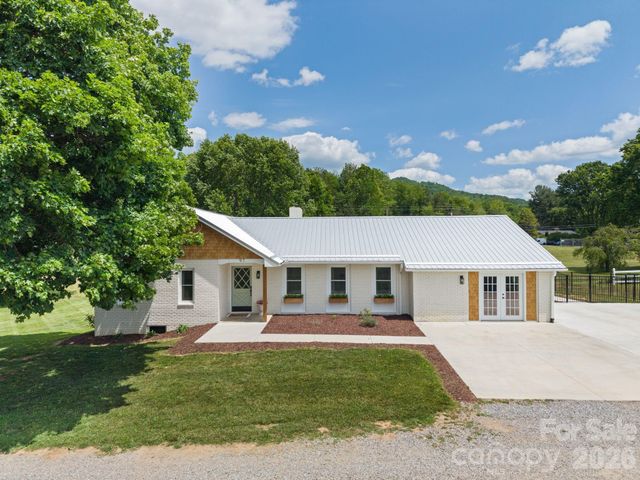 97 Paul Holland Road, Canton, NC 28716