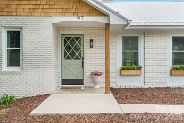 97 Paul Holland Road, Canton, NC 28716