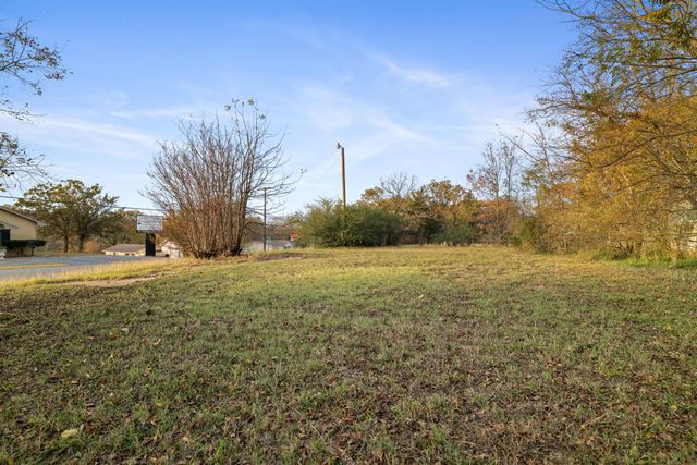 930 N Mirick Avenue, Denison, TX 75020