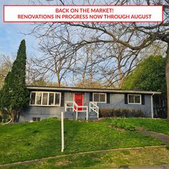 560 Free Church DRIVE, Williams Bay, WI 53191