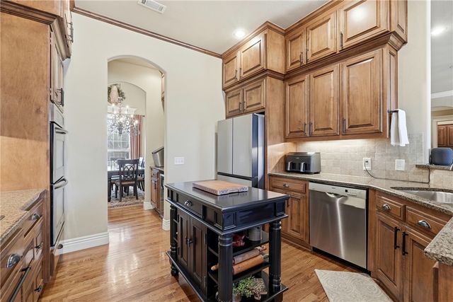 5200 SW Ridge Mont Road, Bentonville, AR 72713