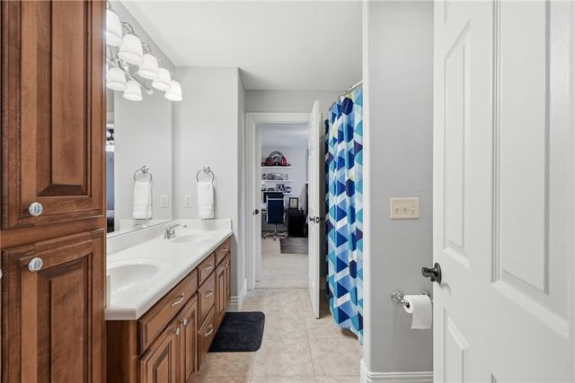 5200 SW Ridge Mont Road, Bentonville, AR 72713