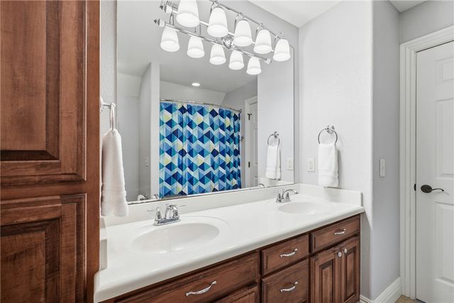 5200 SW Ridge Mont Road, Bentonville, AR 72713