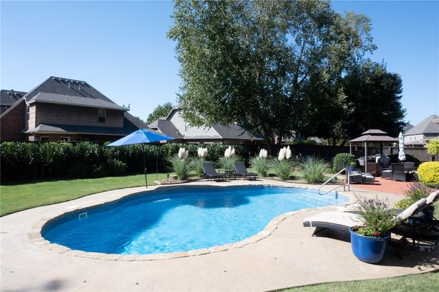 5200 SW Ridge Mont Road, Bentonville, AR 72713