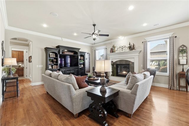 5200 SW Ridge Mont Road, Bentonville, AR 72713