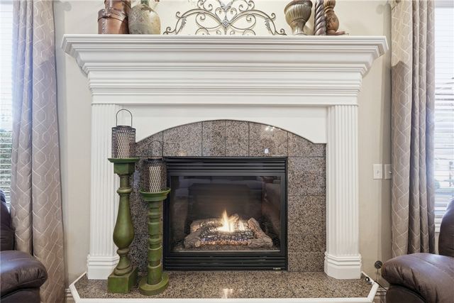 5200 SW Ridge Mont Road, Bentonville, AR 72713