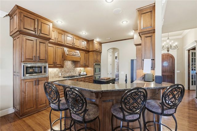 5200 SW Ridge Mont Road, Bentonville, AR 72713