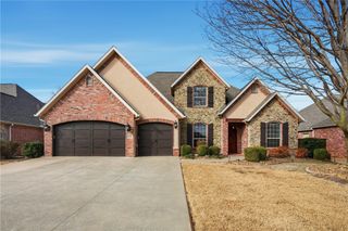 5200 SW Ridge Mont Road, Bentonville, AR 72713
