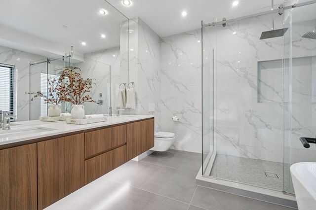 426 AURORA AVE, Cliffside Park, NJ 07010