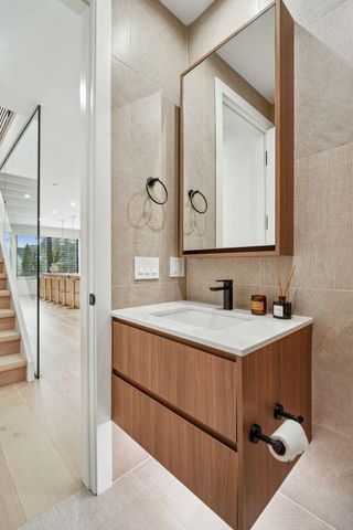 426 AURORA AVE, Cliffside Park, NJ 07010