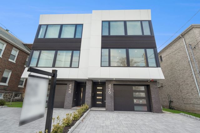 426 AURORA AVE, Cliffside Park, NJ 07010