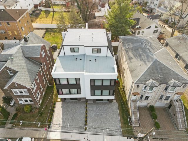 426 AURORA AVE, Cliffside Park, NJ 07010