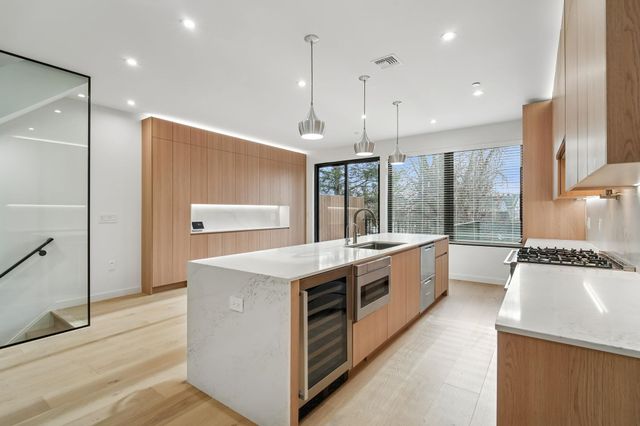 426 AURORA AVE, Cliffside Park, NJ 07010