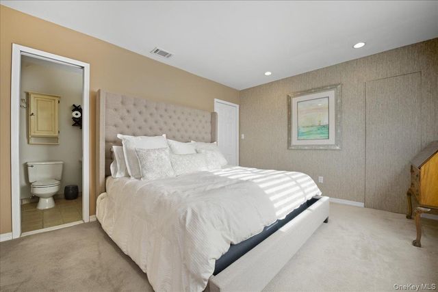 100 Daly Boulevard 1402, Oceanside, NY 11572