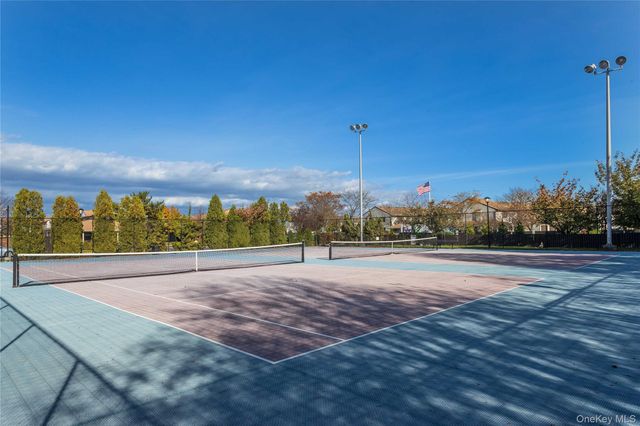 100 Daly Boulevard 1402, Oceanside, NY 11572